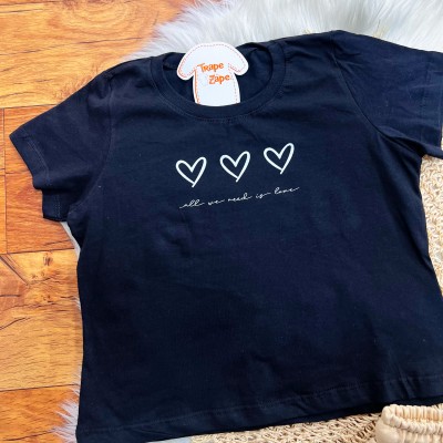  Conj. Blusa All We Need is Love e Short - Preto e Areia